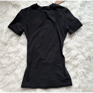 SKIMS Fits Everybody Short Sleeve Tshirt XXS TP-TSH-0948